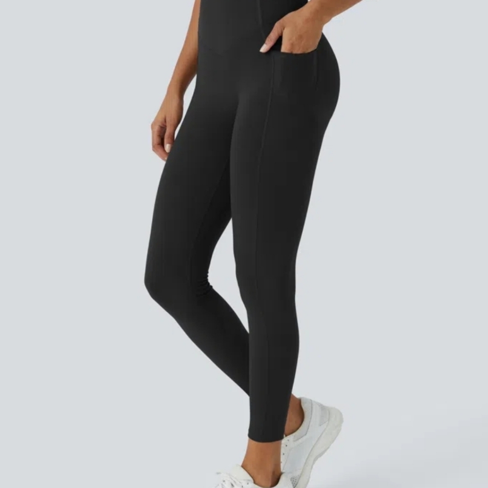 Halara Ultra Sculpt High Waisted Scrunch Butt Lifting Tummy Control Leggings - Picture 1 of 13